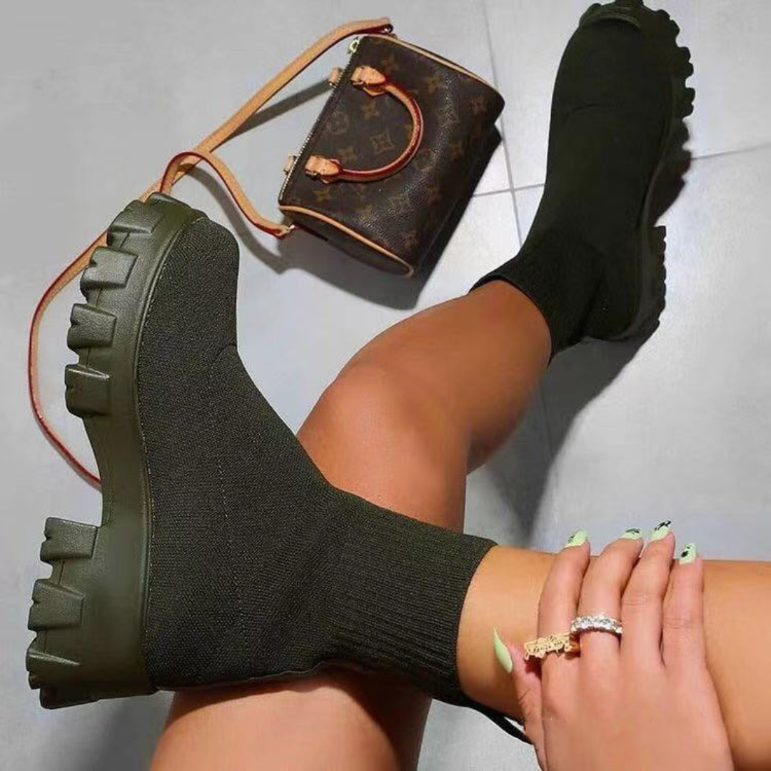 AUBREE - CLASSIC COZY BOOTS