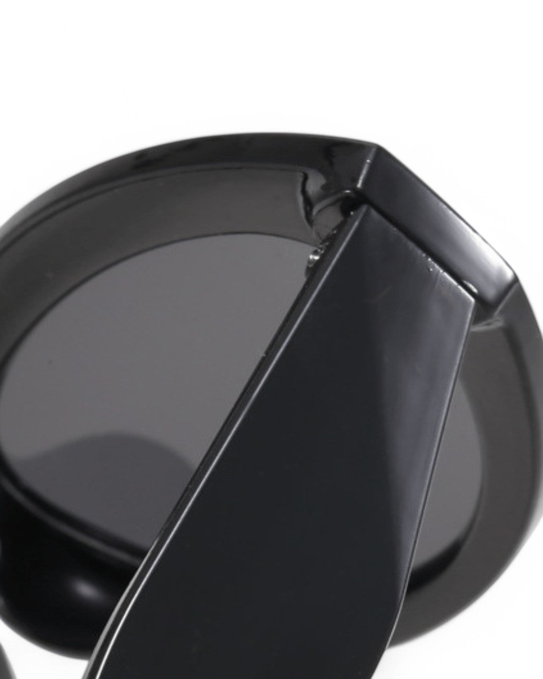 MIA - ICONIC CAT-EYE SUNGLASSES