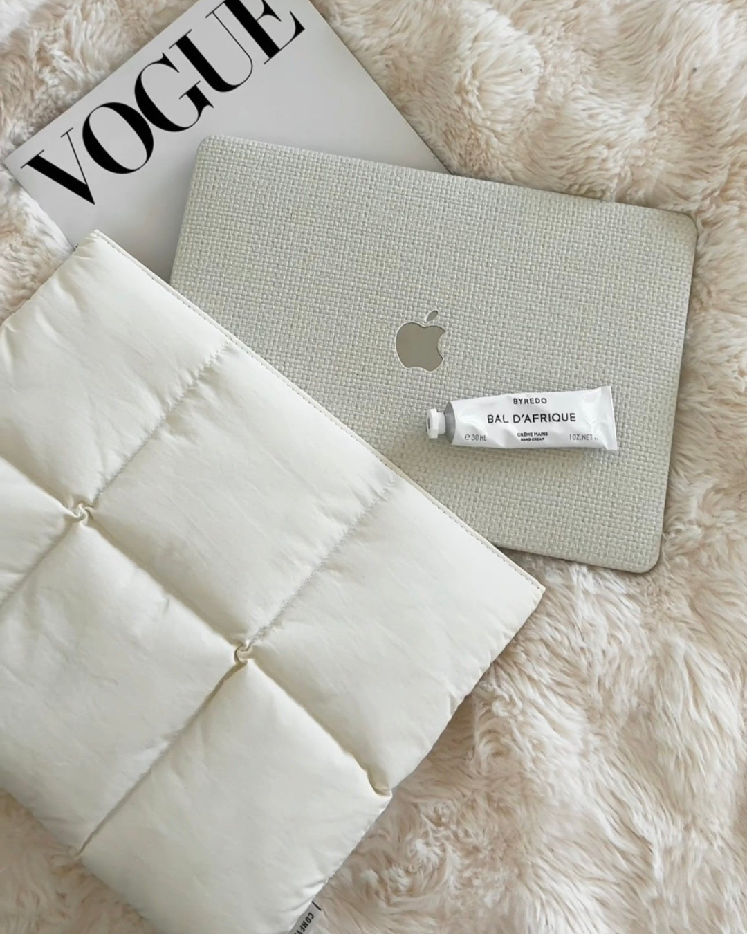 LUXE PUFF LAPTOP SLEEVE