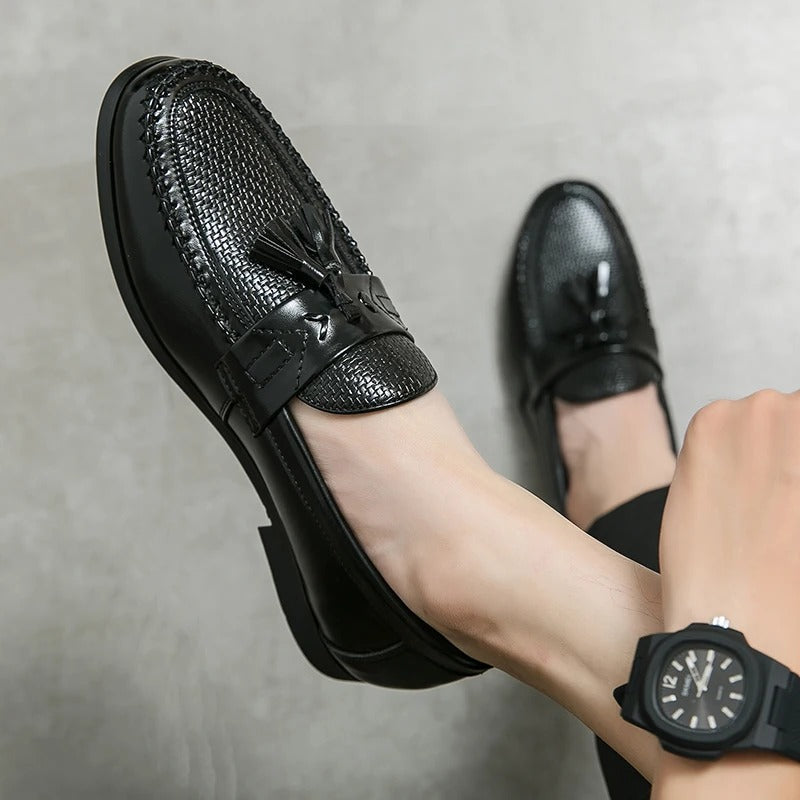 Victor™ - Sleek Leather Moccasin