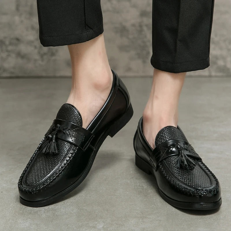 Victor™ - Sleek Leather Moccasin