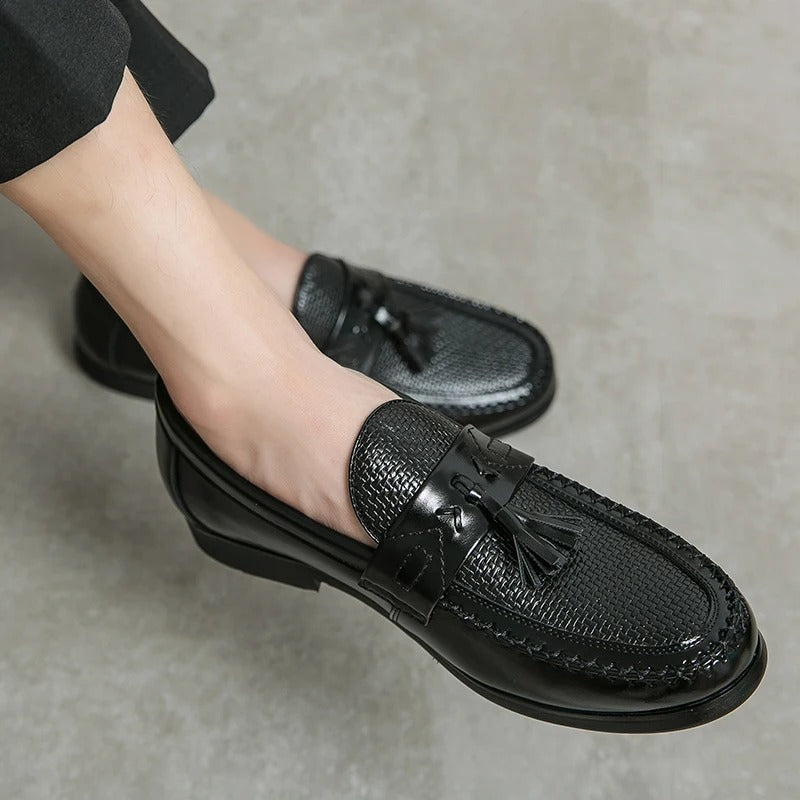 Victor™ - Sleek Leather Moccasin