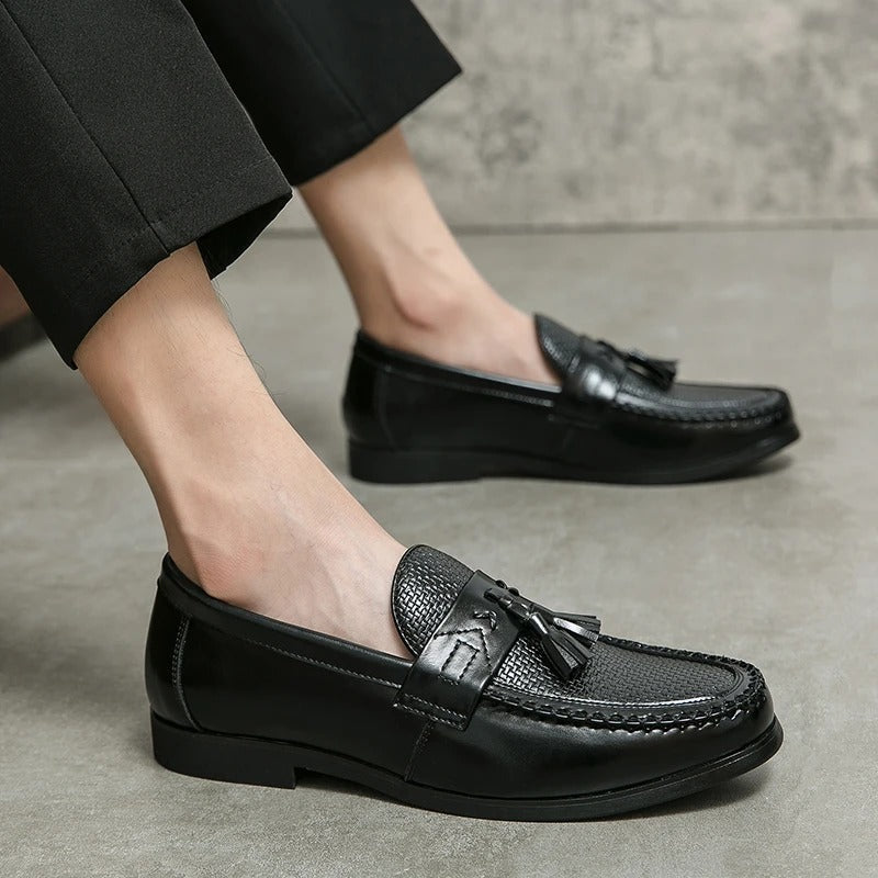 Victor™ - Sleek Leather Moccasin