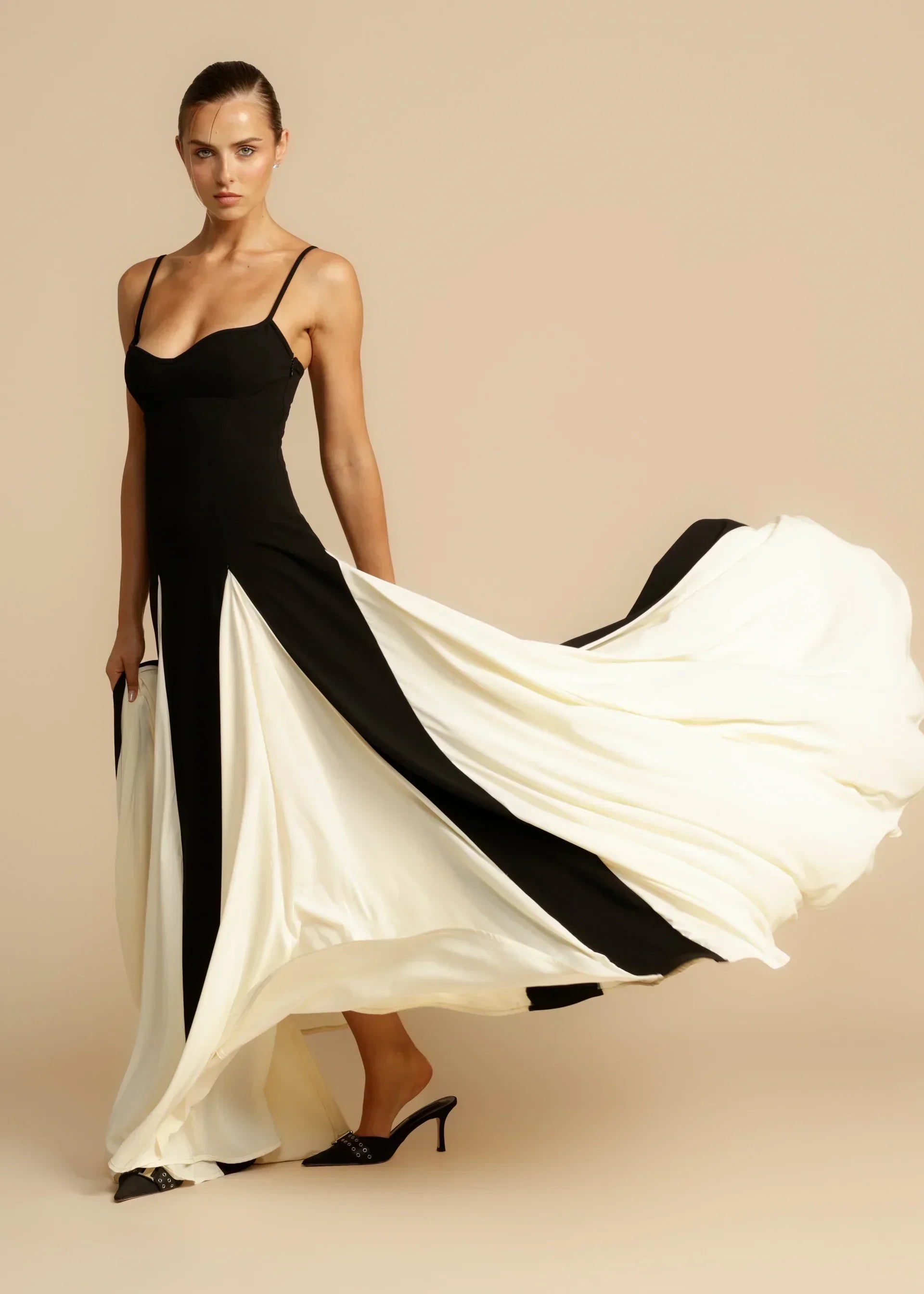 Eve™ - Modern Glamour Gown