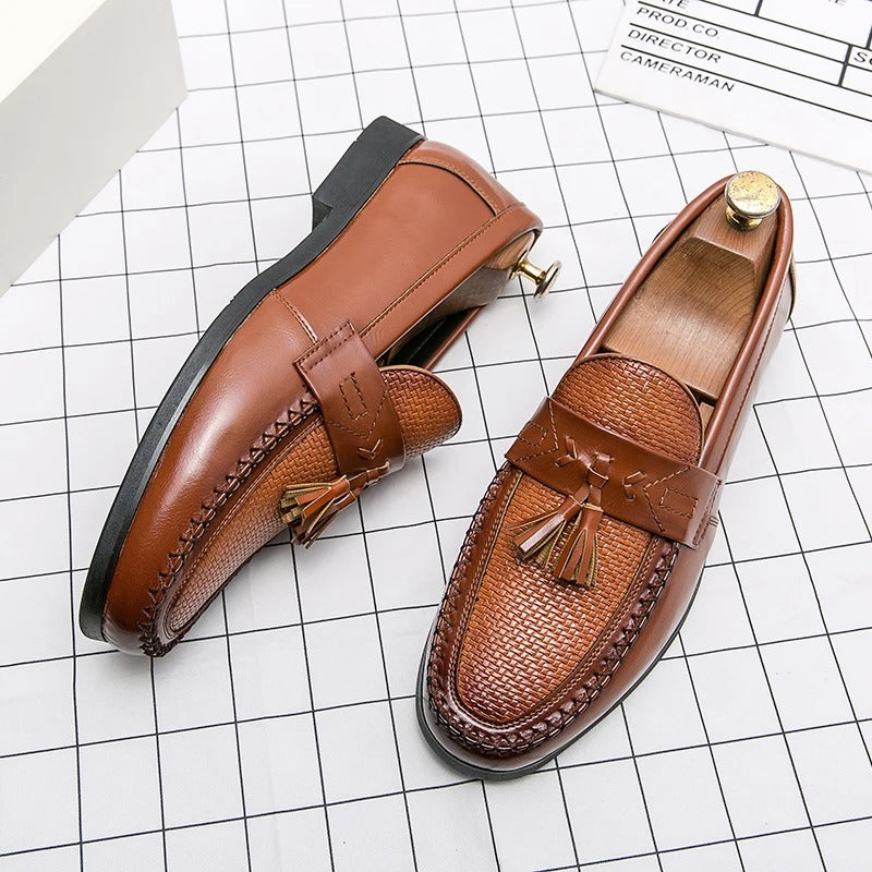 Victor™ - Sleek Leather Moccasin