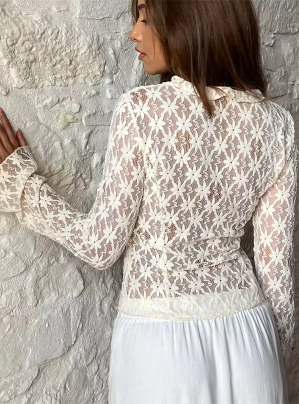 LORENA - CHIC LACED TOP