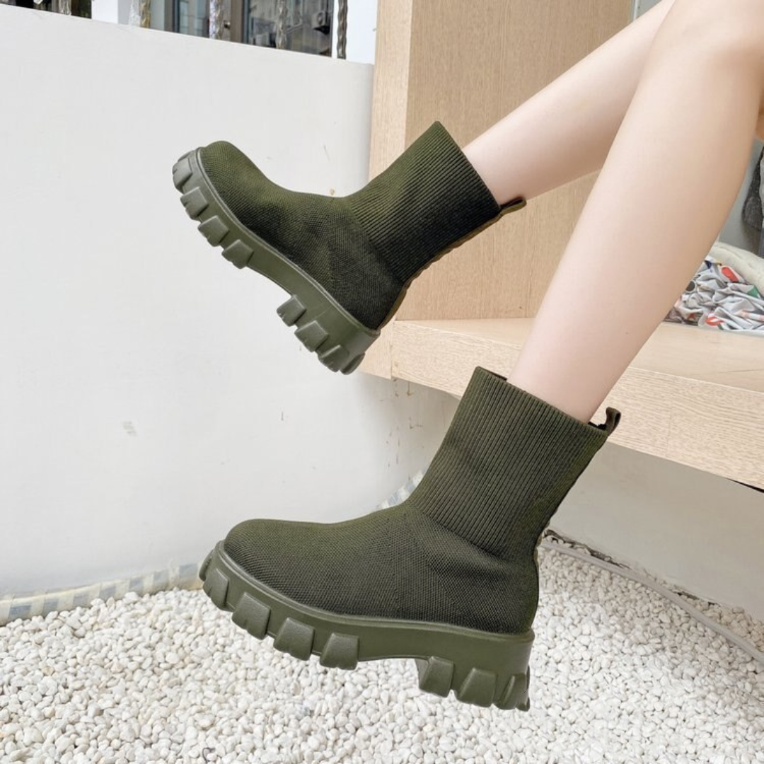 AUBREE - CLASSIC COZY BOOTS