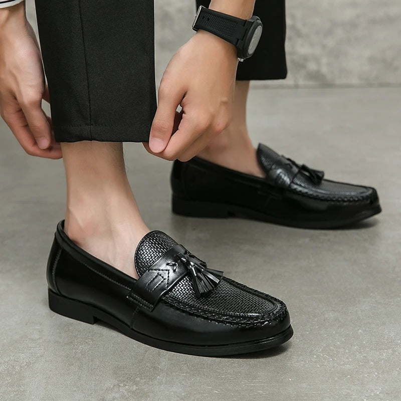 Victor™ - Sleek Leather Moccasin