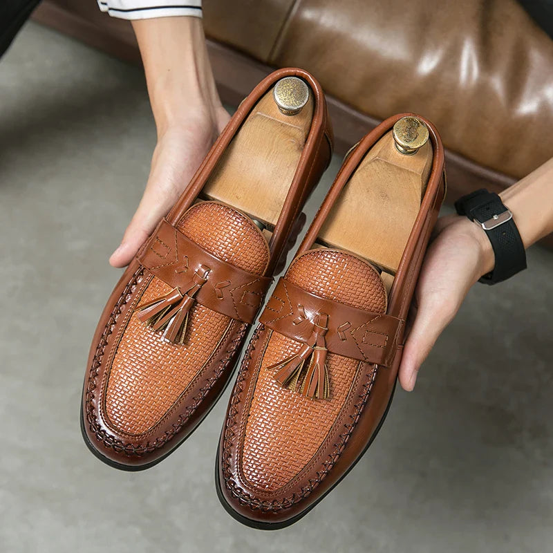 Victor™ - Sleek Leather Moccasin