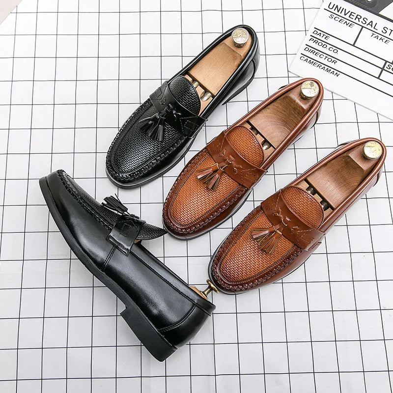 Victor™ - Sleek Leather Moccasin