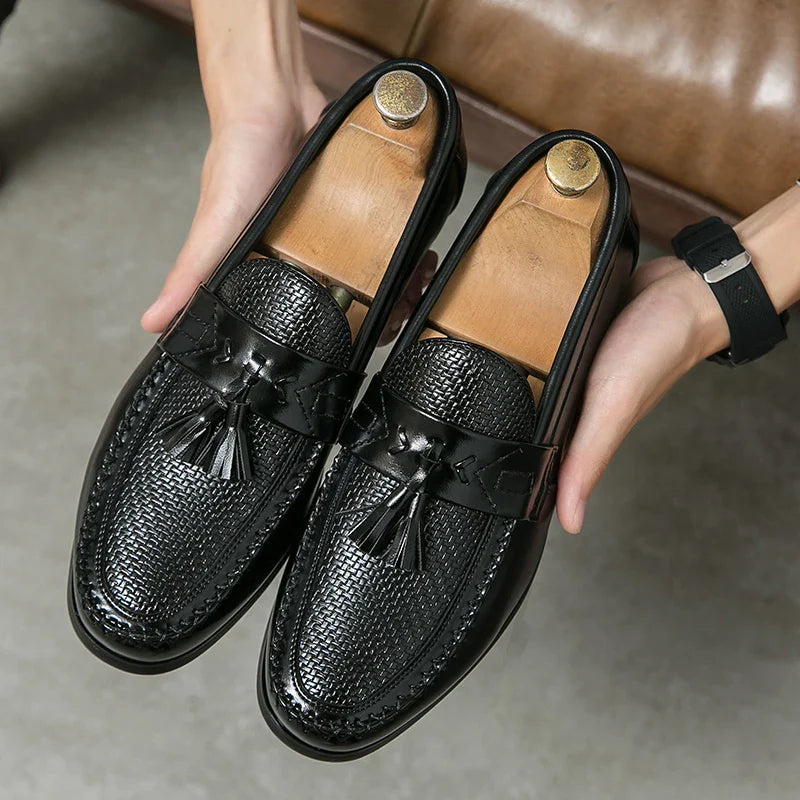 Victor™ - Sleek Leather Moccasin