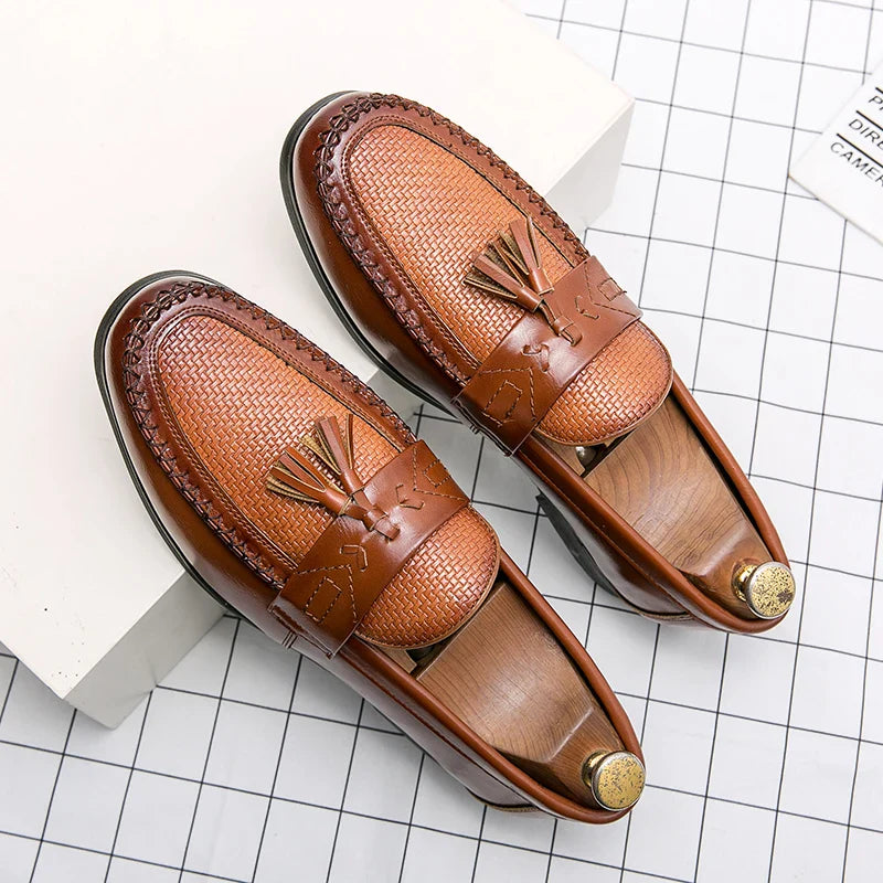 Victor™ - Sleek Leather Moccasin