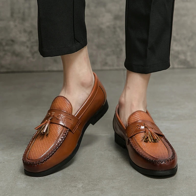 Victor™ - Sleek Leather Moccasin