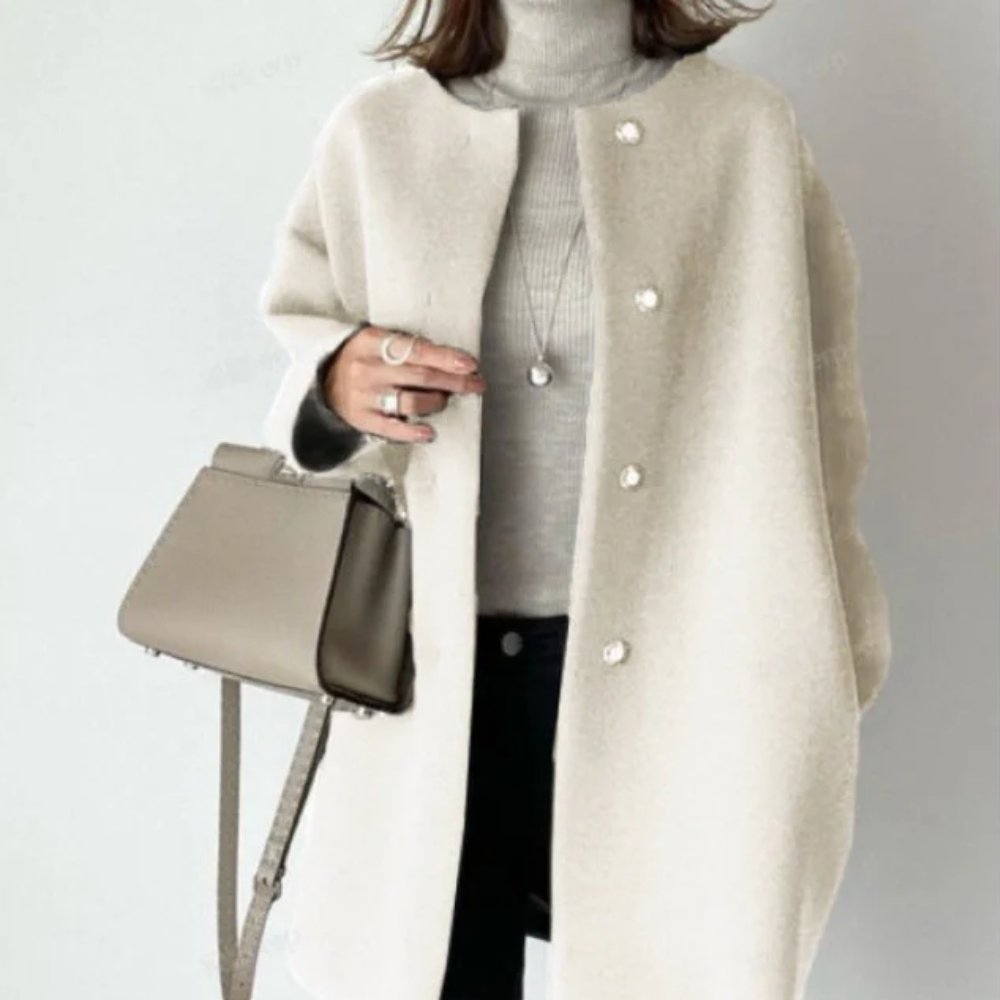 Alara™ - Minimalist Wool Coat - Mia Montreal