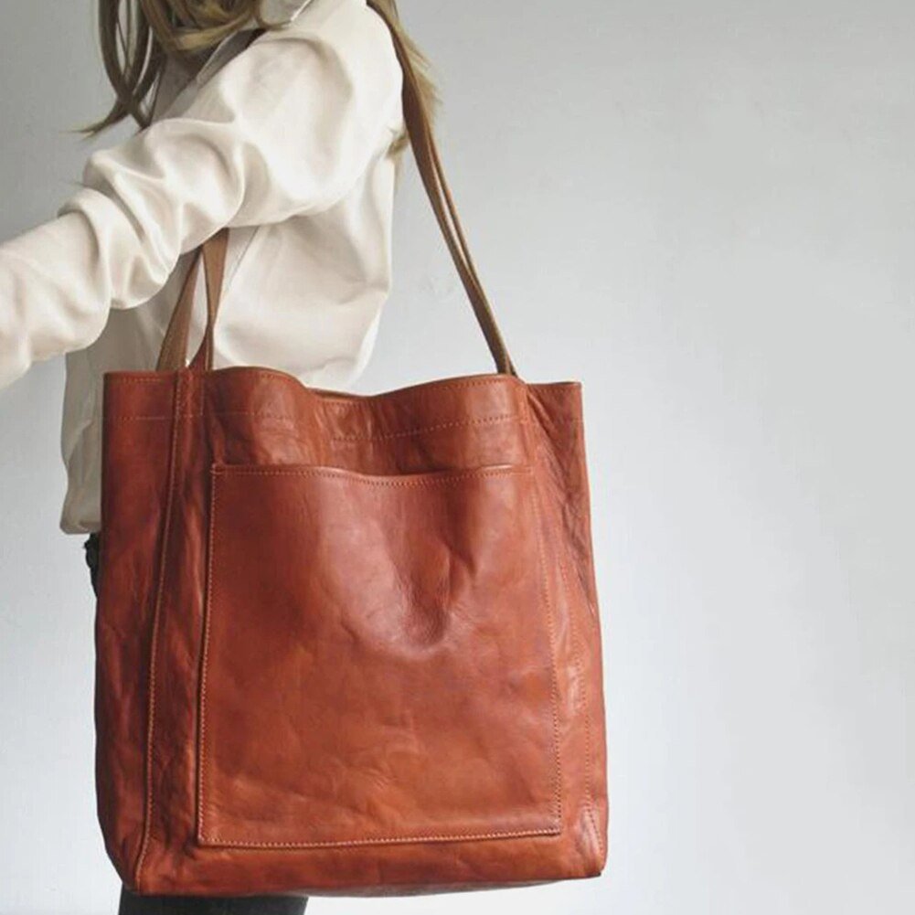 Avery™ - Classic Leather Travel Bag - Mia Montreal