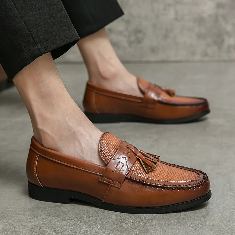 Victor™ - Sleek Leather Moccasin