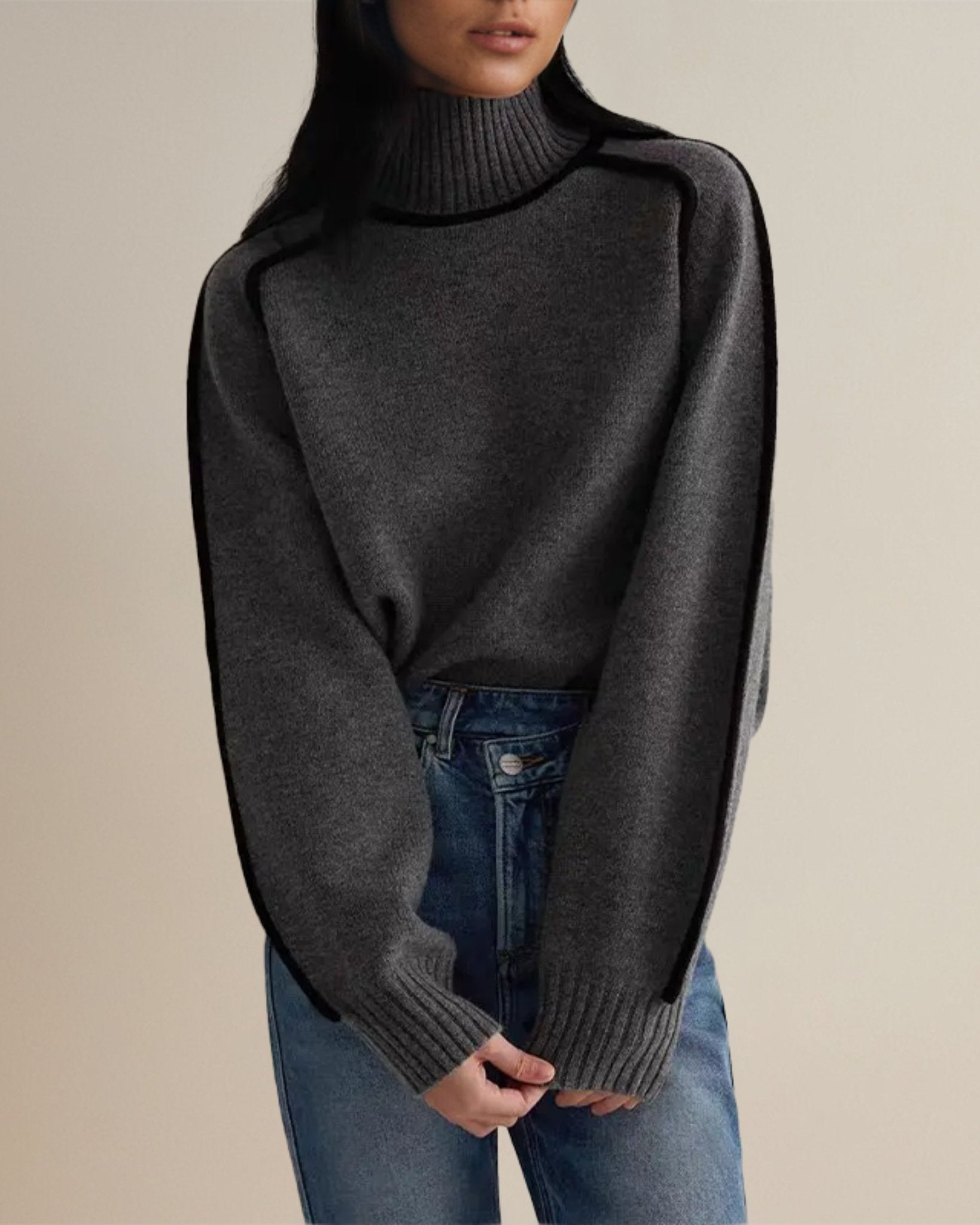 Charlie™ - Chic Turtleneck Sweater - Mia Montreal