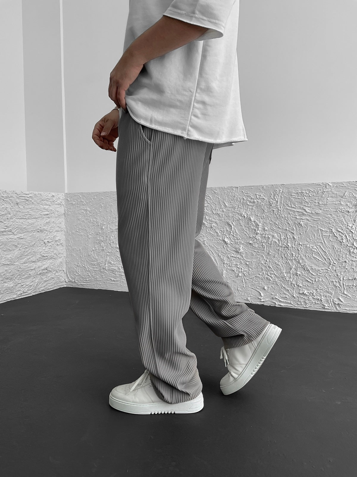 Connor™ - Modern Ribbed Luxury Pants - Mia Montreal