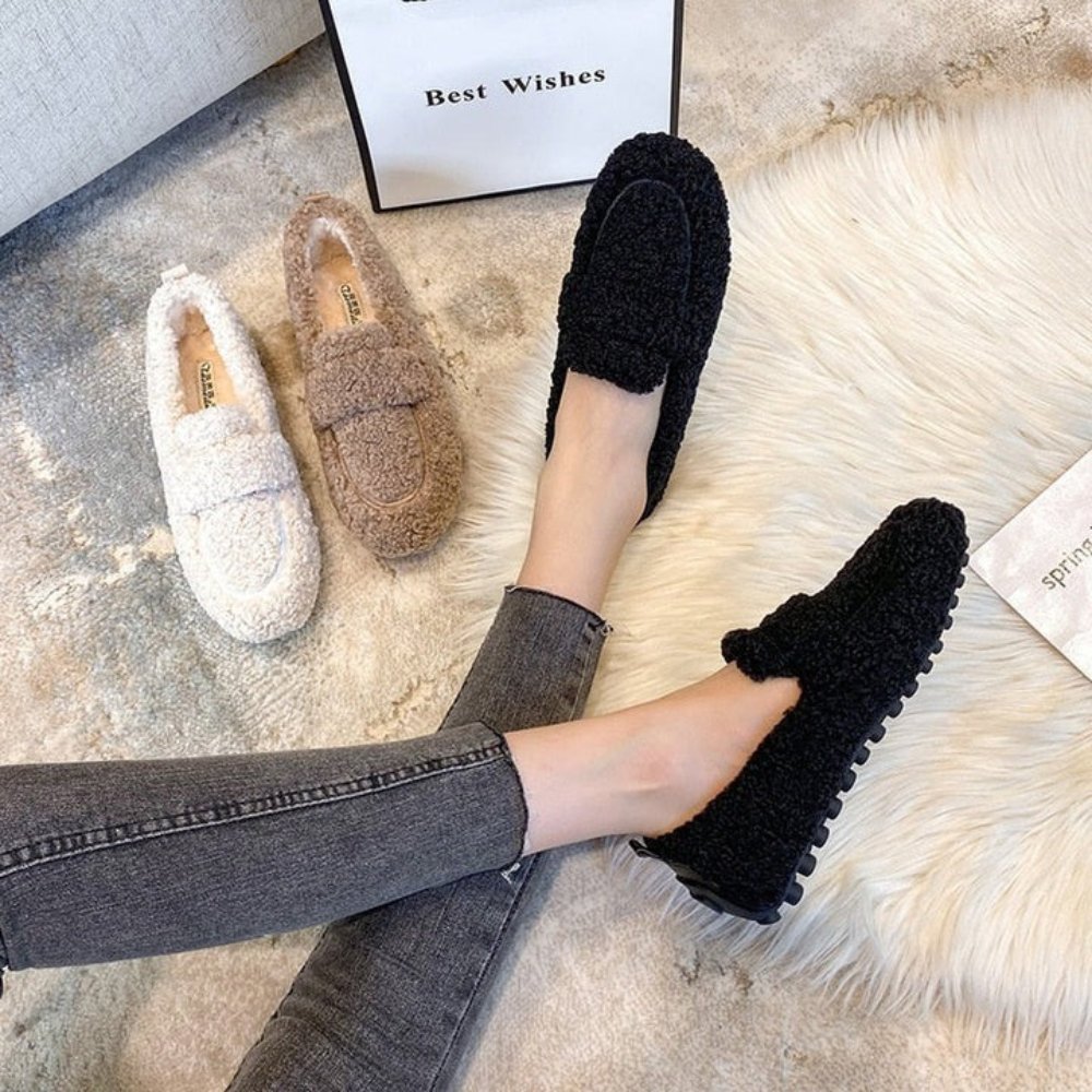 Lumi™ - Fluffy Cloud Slippers - Mia Montreal